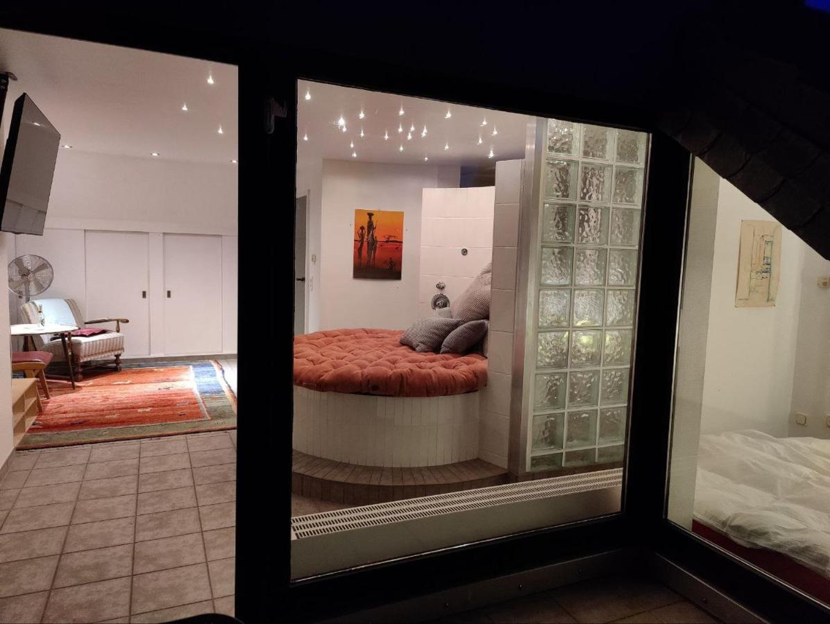 Spacious & Comfortable Guestrooms W Private Bathrooms Near Koelnmesse & Lanxess Arena, Free Parking, Highspeed Wifi Buitenkant foto